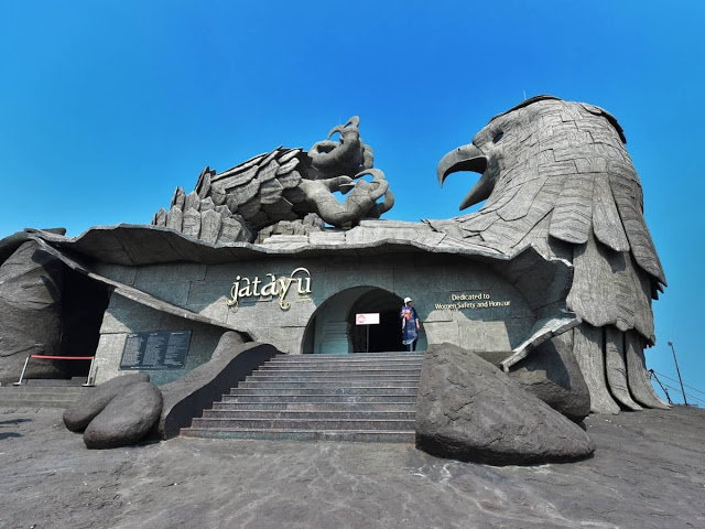 Una colosal estatua de águila que tardó 10 años en construirse - elRellano