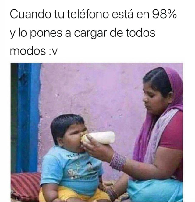 Cuando tu teléfono está en 90% de batería y lo pones a cargar de todos modos